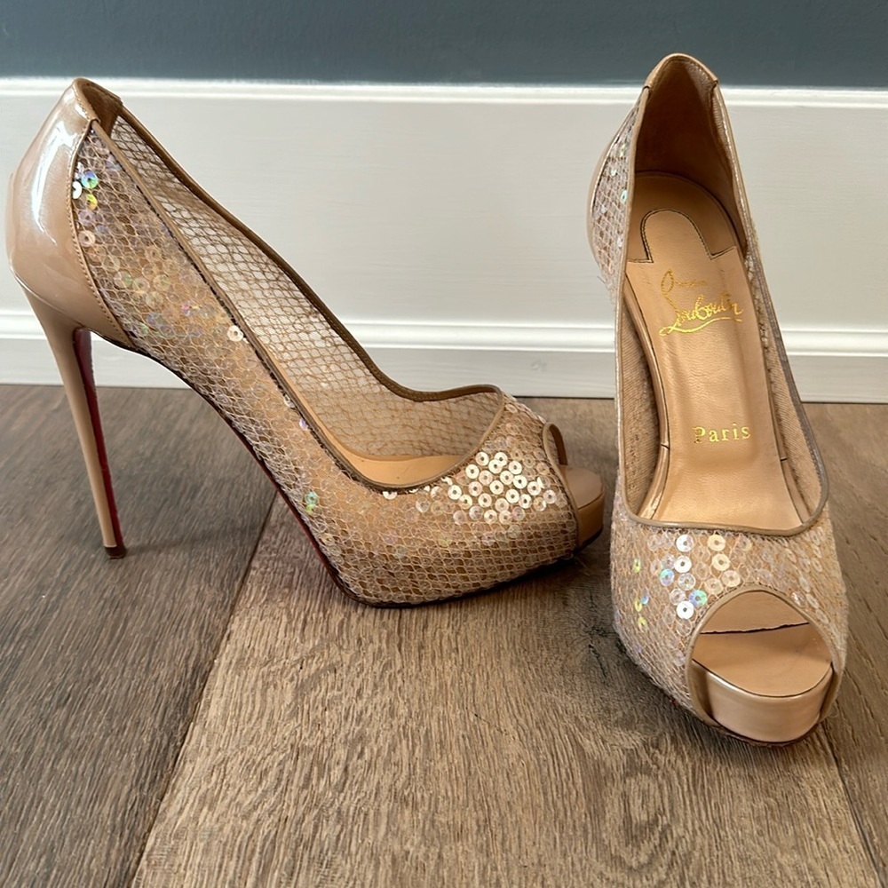 Christian Louboutin nude sequence peep toe size 37, 140 heel includes dust bag